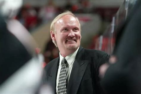 where does lindy ruff live